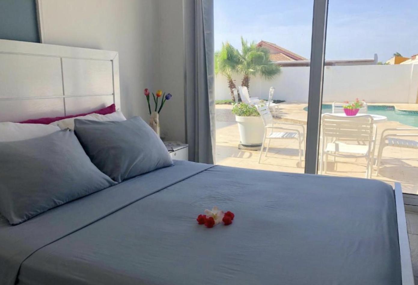 Genesis Apartments Palm Beach Kültér fotó