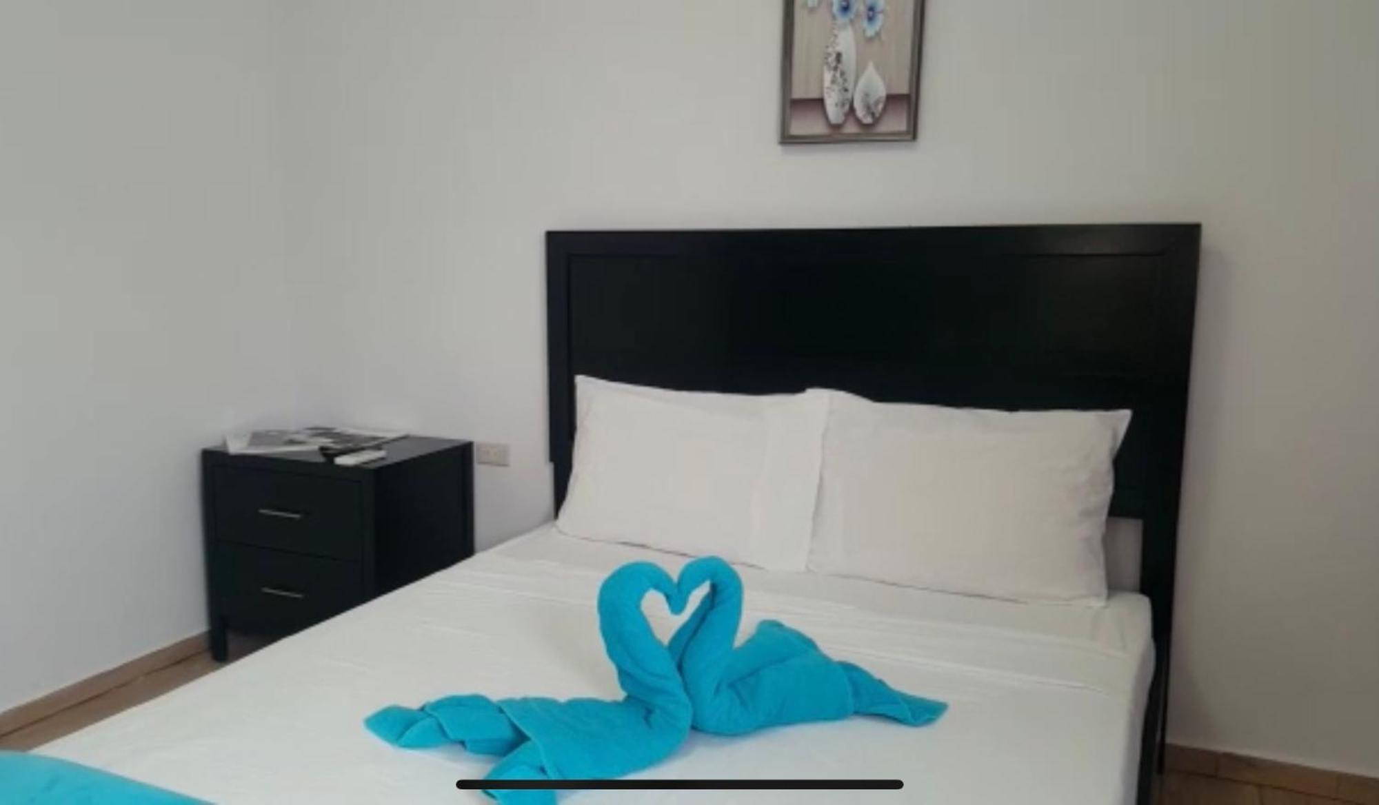 Genesis Apartments Palm Beach Kültér fotó