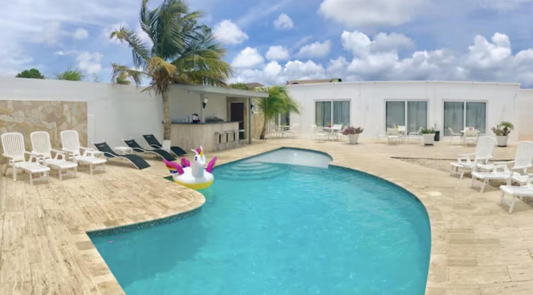 Genesis Apartments Palm Beach Kültér fotó