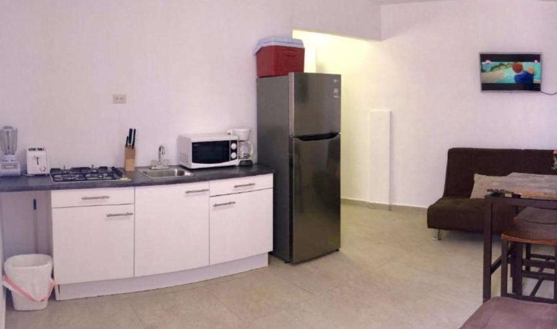 Genesis Apartments Palm Beach Kültér fotó