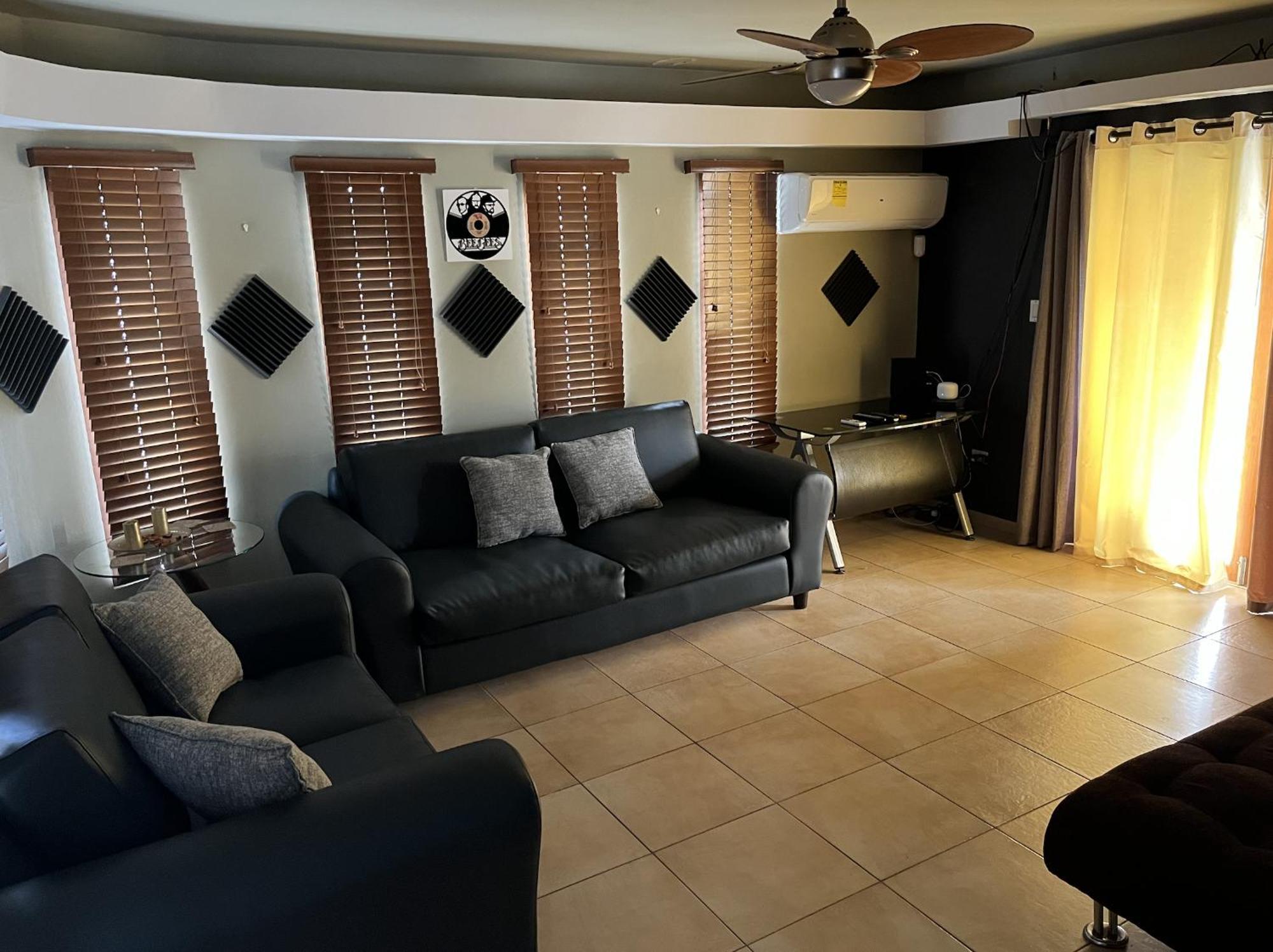 Genesis Apartments Palm Beach Kültér fotó